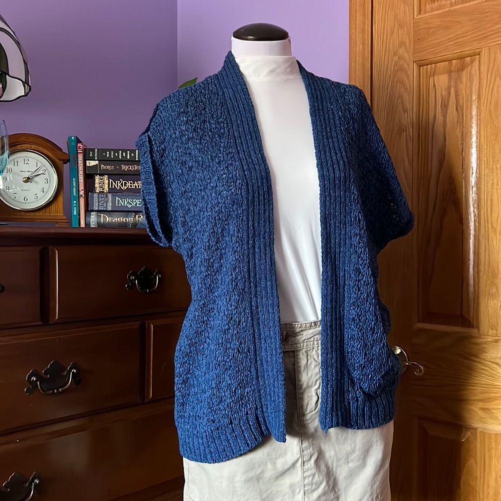 CHICO’S 💙 Knit Sweater Vest, beautiful blue open front, comfortable, soft